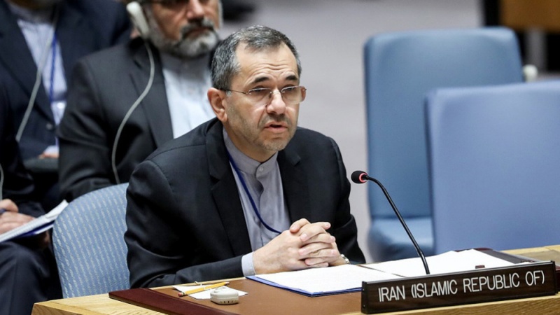 Iranpress: Takht-e Ravanchi : Le Conseil de sécurité doit forcer le régime d