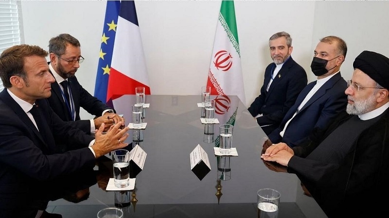 Iranpress: Le président iranien rencontre son homologue français à New York