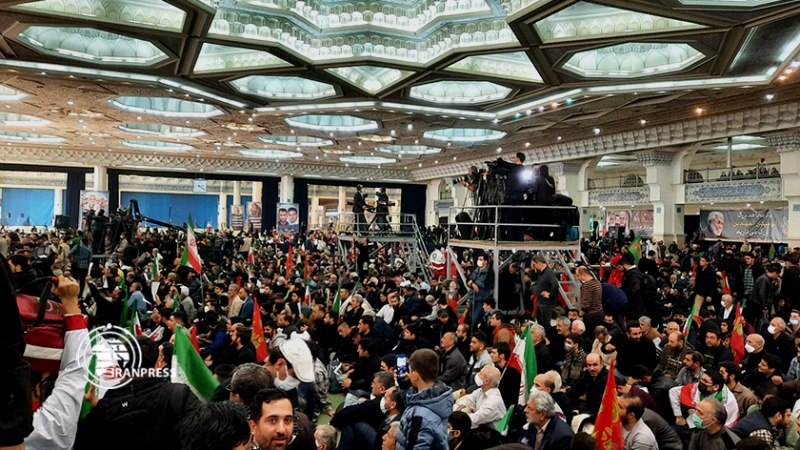 Iranpress: La commémoration du martyre du général Soleimani à Téhéran