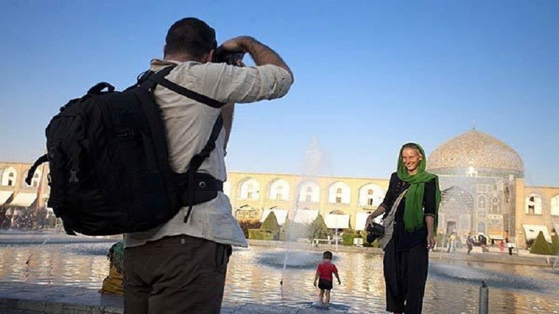 Iranpress: Les ressortissants de 50 pays étrangers peuvent voyager en Iran sans visa