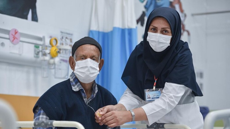 Iranpress: Acceptation des infirmières iraniennes dans le cours spécialisé de l