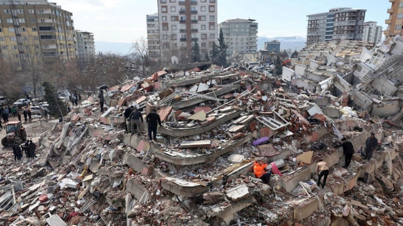 Iranpress: Le nombre de victimes du tremblement de terre en Turquie et en Syrie a atteint 40 000