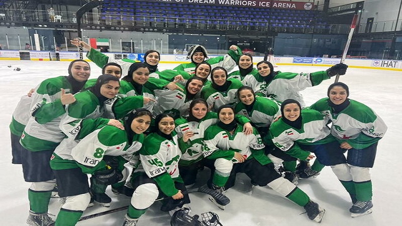 Iranpress: L’équipe féminine de hockey sur glace, vice-championne d’Asie