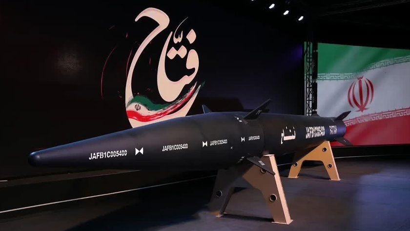 Iranpress: Le dévoilement du missile hypersonique Fattah 