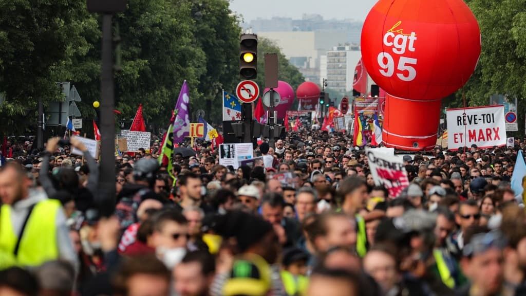 Iranpress: France : la 14e journée de mobilisation nationale contre la Macronie 