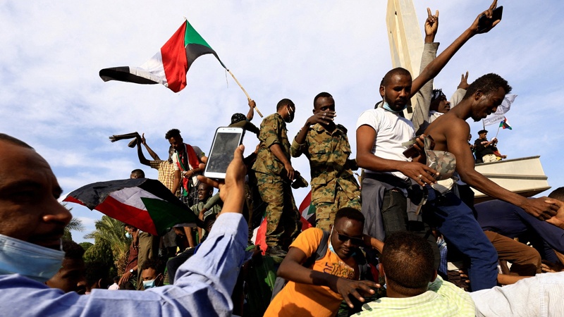 Iranpress: Manifestations dans les villes soudanaises