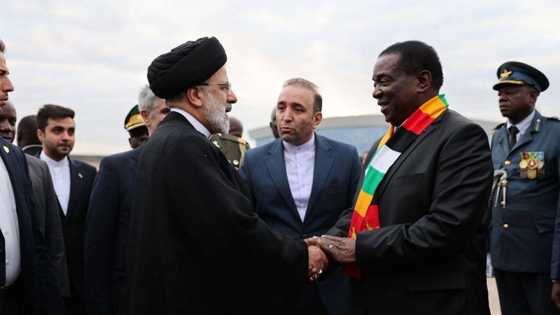 Iranpress: La fin de la visite du président iranien dans trois pays africains