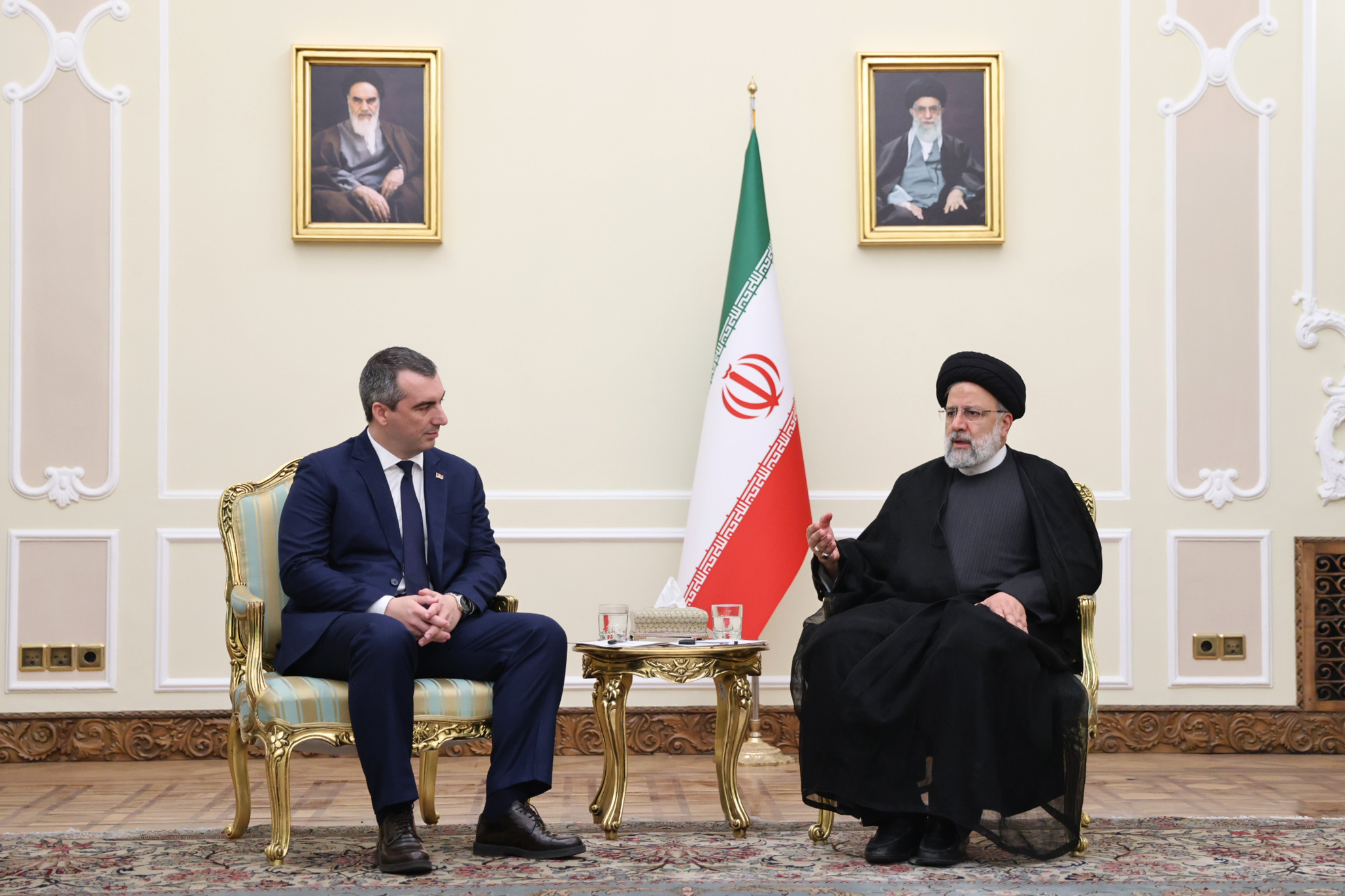 Iranpress: Rencontre du président iranien et du président du parlement serbe