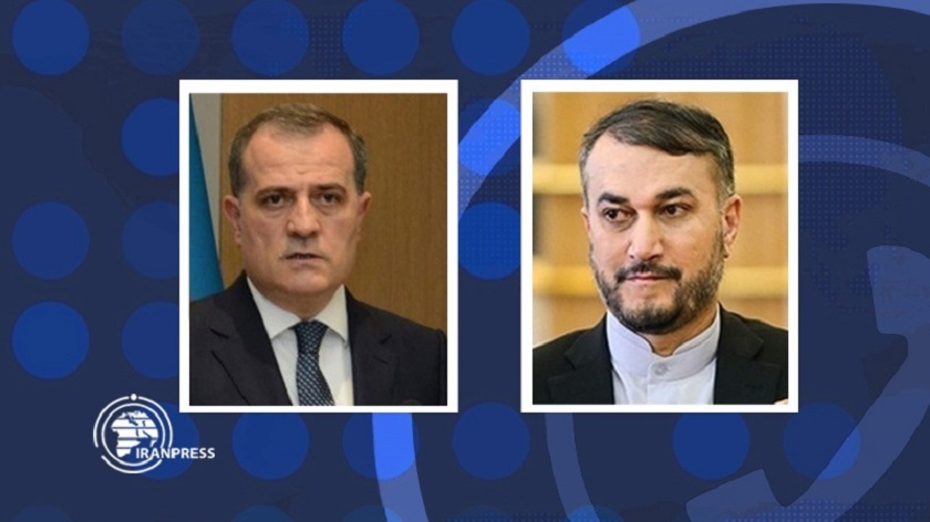 Iranpress: Entretien téléphonique des ministres des affaires étrangère iranien et azerbaïdjanais