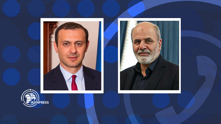 Iranpress: Entretien téléphonique des responsables iranien-arménien sur des questions d