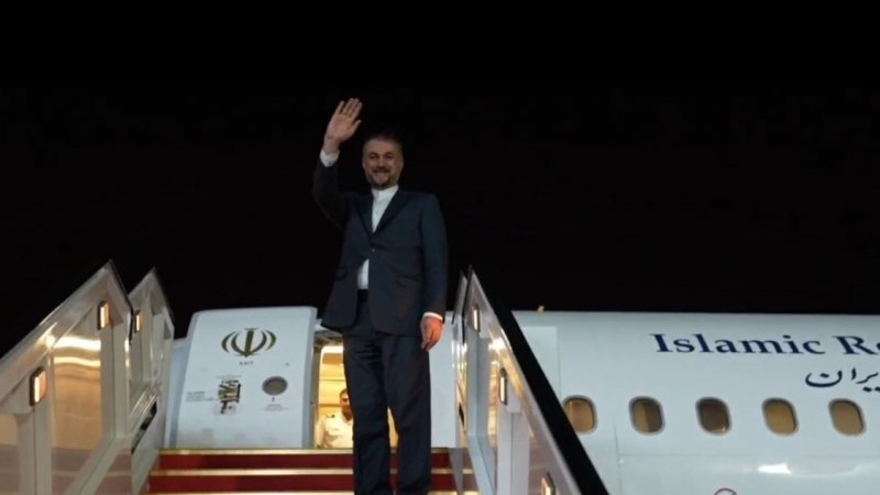 Iranpress: Le ministre iranien des Affaires étrangères se rend en Afrique du Sud
