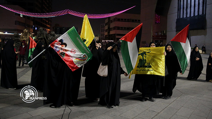 Iranpress: Rassemblement nocturne des habitants de Mashhad pour soutenir les enfants de Gaza