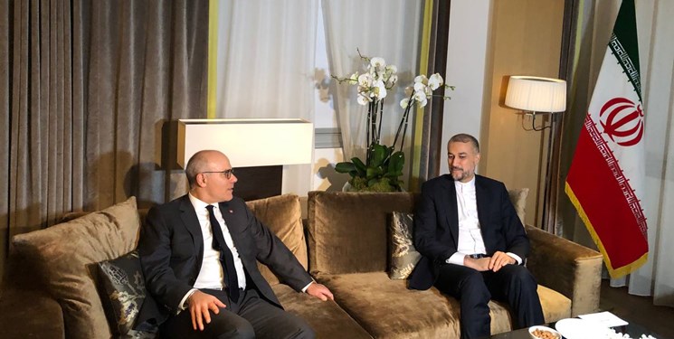 Iranpress: AmirAbdollahian rencontre son homologue tunisien à Genève