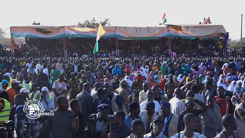 Iranpress: Célébration de la fin de la présence militaire française au Niger