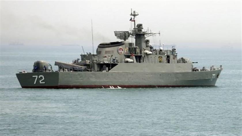 Iranpress: Le navire de guerre iranien Alborz  entre dans la mer Rouge