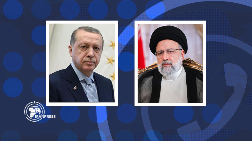 Iranpress: Entretien téléphonique des présidents de l