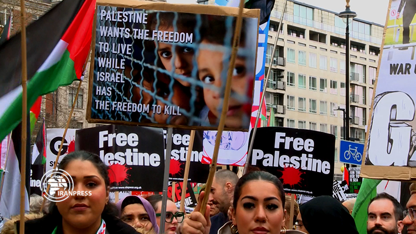 Iranpress: Déclaration de solidarité avec Gaza devant le bâtiment de la BBC à Londres