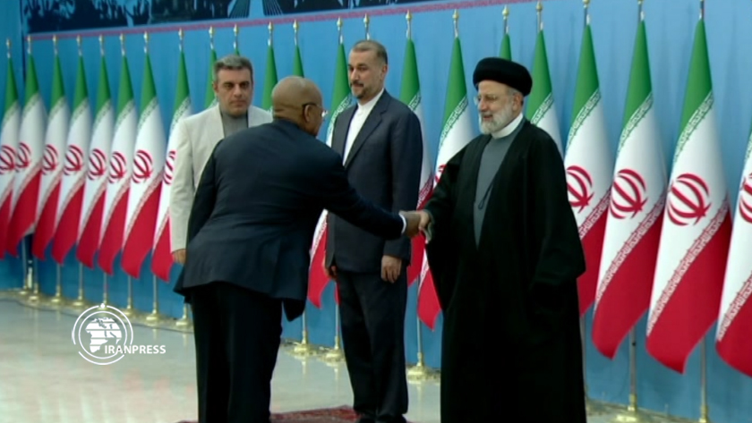 Iranpress: Des diplomates étrangers à la cérémonie de l