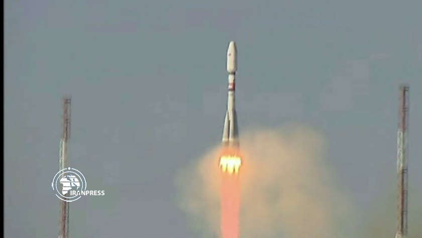 Iranpress: Le satellite iranien Pars 1 est lancé dans l