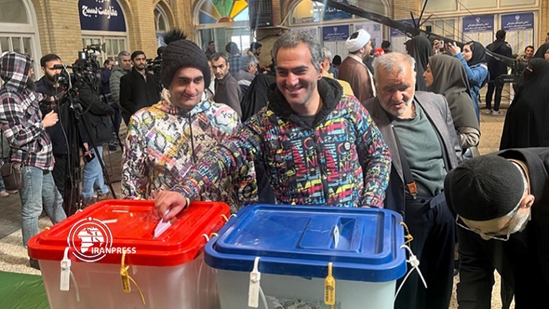 Iranpress: Large participation du peuple iranien aux élections législatives