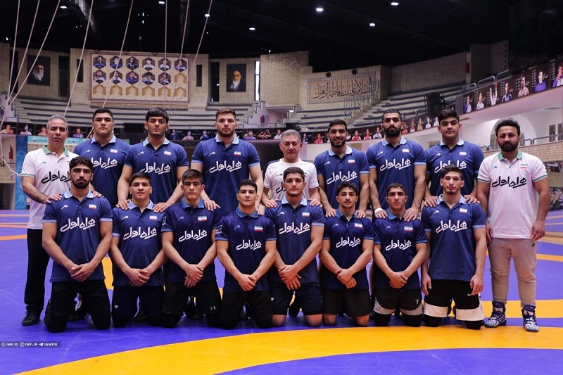 Iranpress: Iran champion aux compétitions de la Coupe des champions de lutte de 2024 en Turquie 