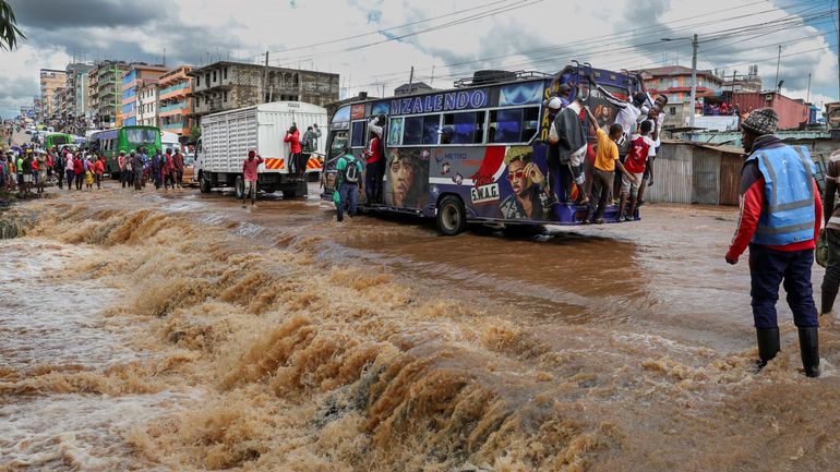 Iranpress: une meurtrière saison des pluies cause la mort de dizaines en Tanzanie et au Kenya