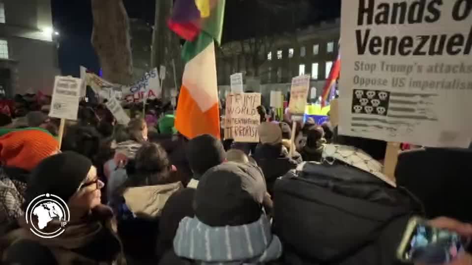 Iranpress: U.K. Protesters Rally Against U.S. Aggression in Venezuela, Criticize Government