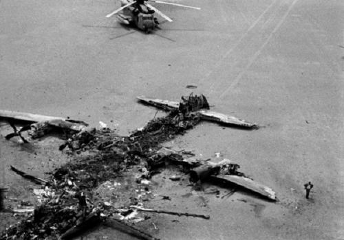 The US plane wrecked in Tabas Desert incipiently in Operation Eagle Claw 