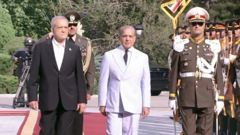 President Pezeshkian Welcomes Pakistani PM in Tehran for Key Diplomatic Talks